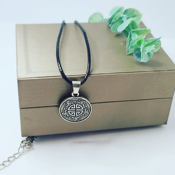 5 Blessings amulet - Picture 3 of 3